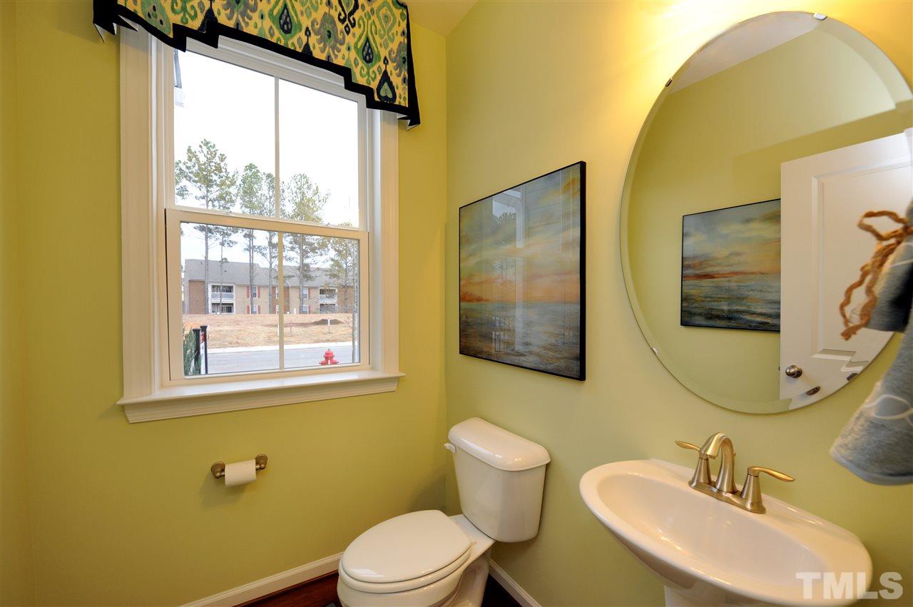 2427 Pecan Ridge Way Apex, NC 27502 - Photo 5 of 11 Gallery Image 5