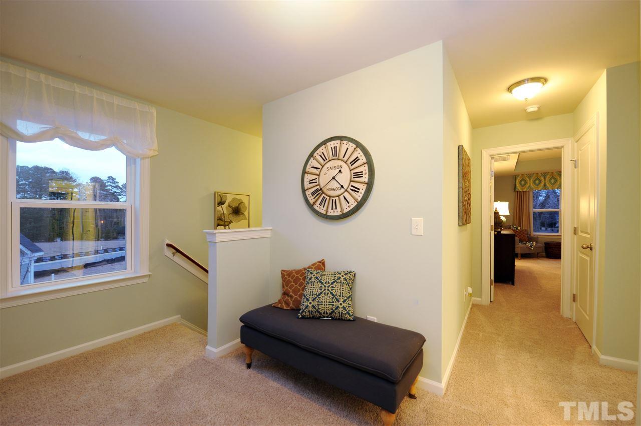 2427 Pecan Ridge Way Apex, NC 27502 - Photo 6 of 11 Gallery Image 6