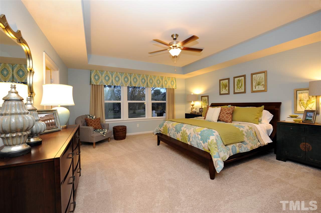 2427 Pecan Ridge Way Apex, NC 27502 - Photo 10 of 11 Gallery Image 10