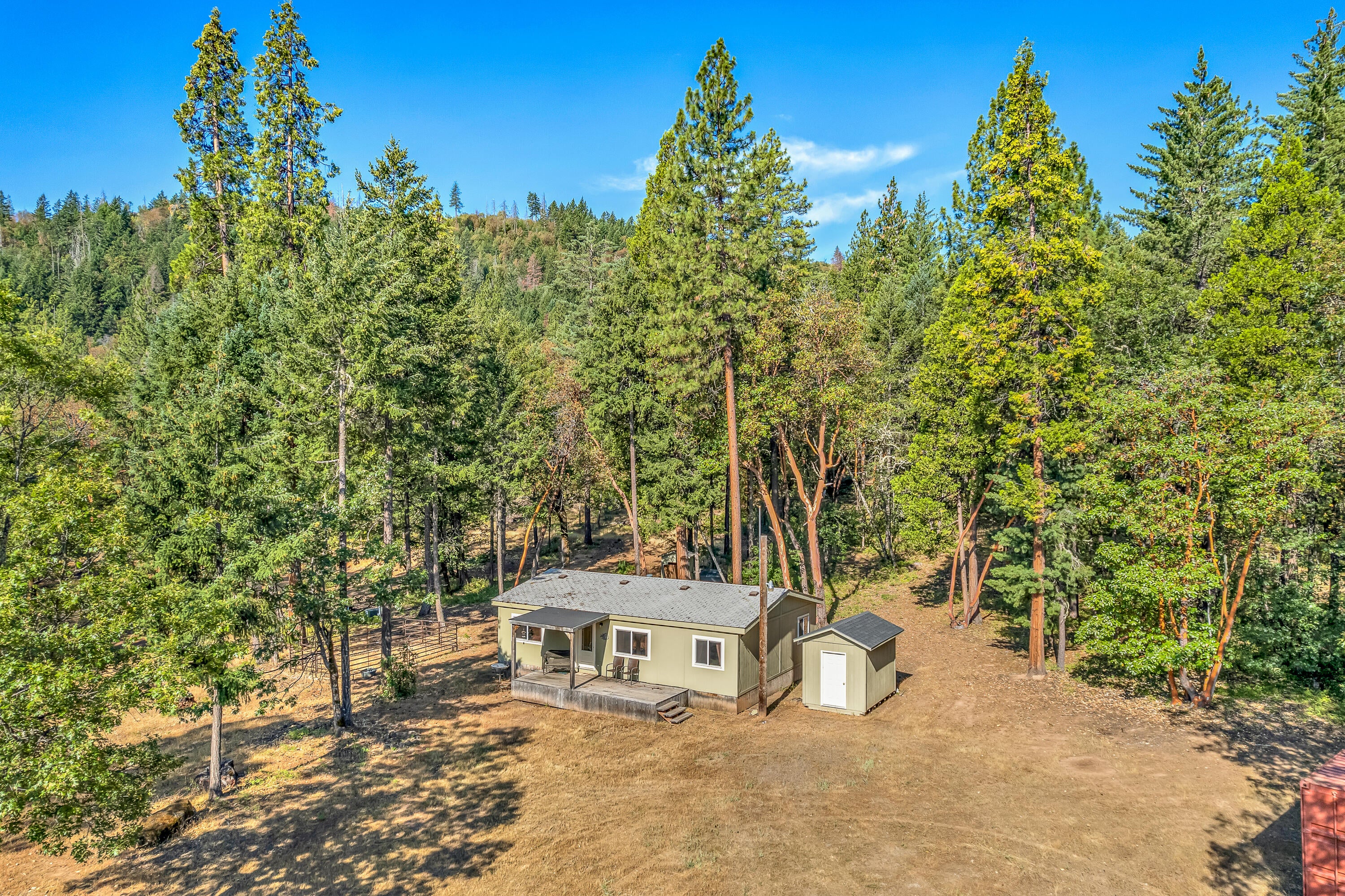 7745 Beagle Road White City, OR 97503 - Photo 40 of 49 DJI_0477