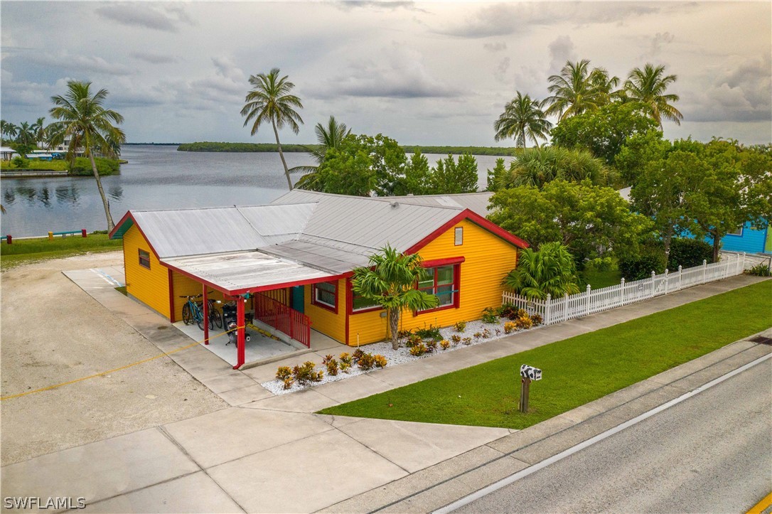 4707 Pine Island Road Matlacha, FL 33993 - Photo 3 of 10 Gallery Image 3