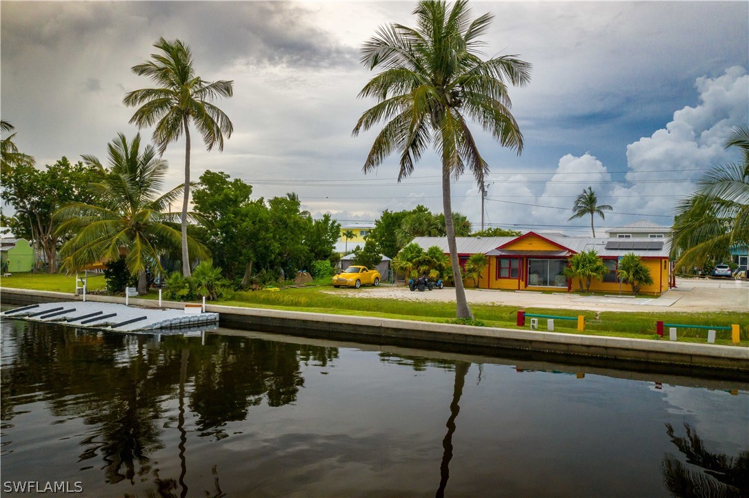 4707 Pine Island Road Matlacha, FL 33993 - Photo 4 of 10 Gallery Image 4