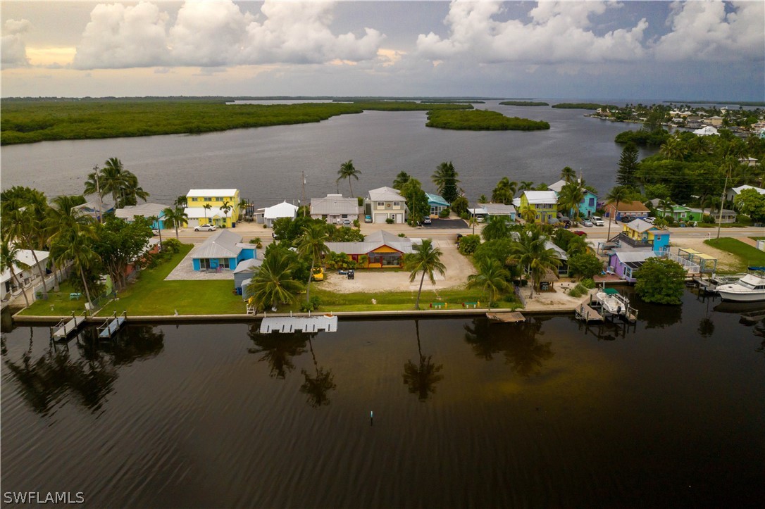 4707 Pine Island Road Matlacha, FL 33993 - Photo 5 of 10 Gallery Image 5
