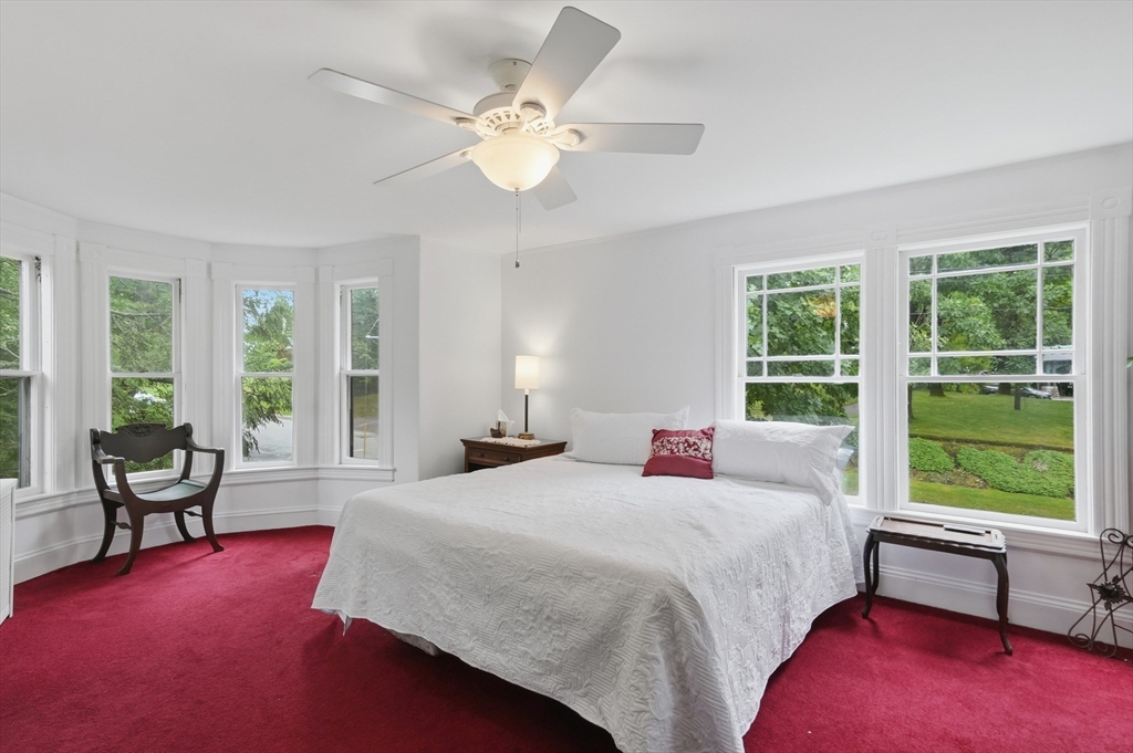 239 Fairmount Street Lowell, MA 01852 - Photo 20 of 42