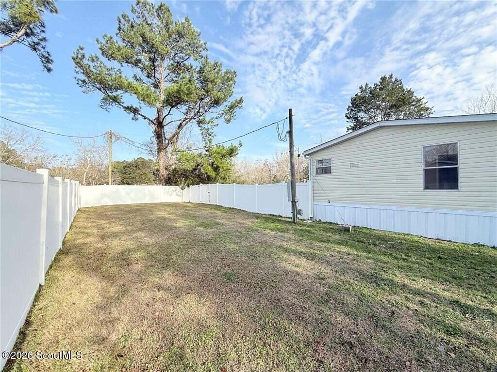 281 May Road Brunswick, GA 31525 - Photo 21 of 23 Backyard