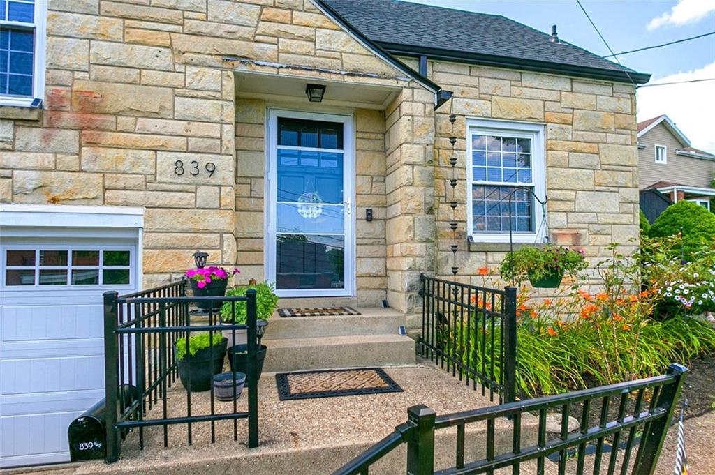 839 Geyer Road Pittsburgh, PA 15212 - Photo 3 of 30 Gallery Image 3