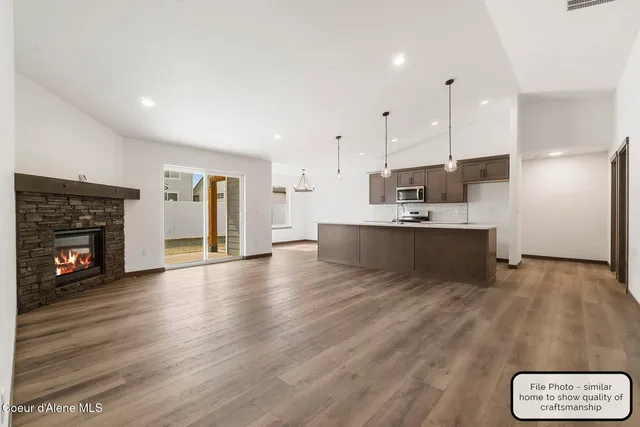 $579,400 | 13380 International Street, Rathdrum, ID 83858