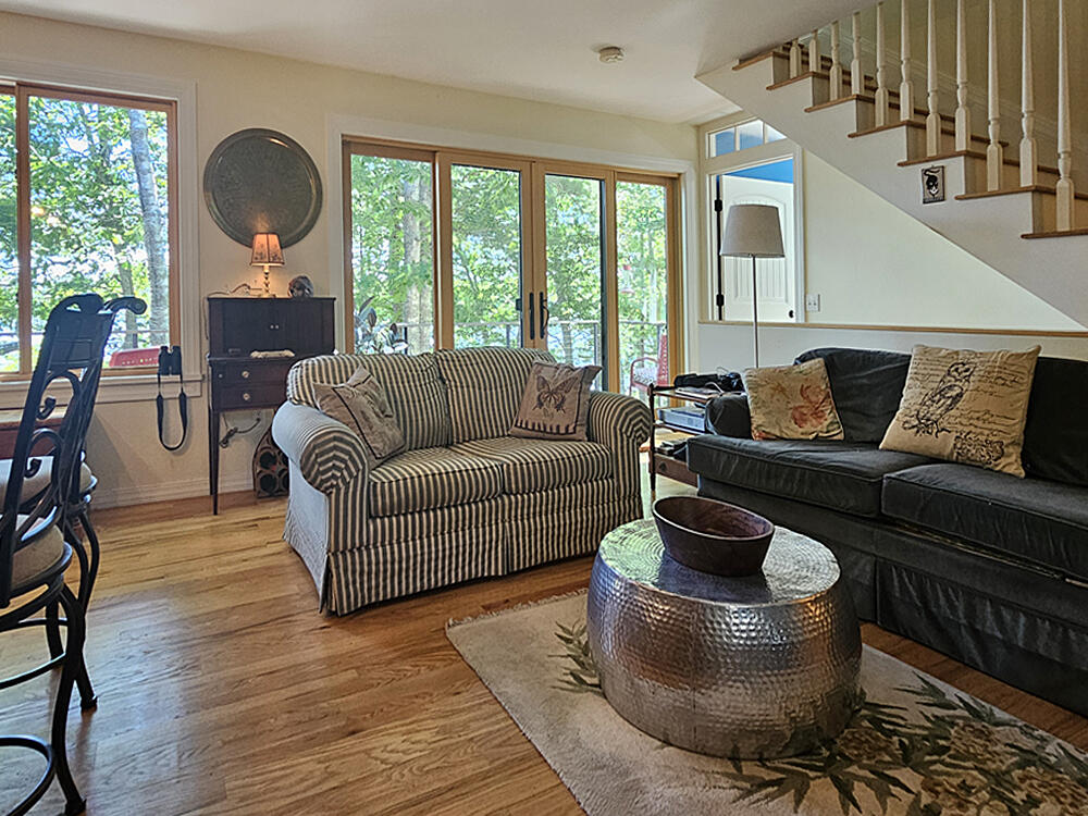 1004 Bremen Road Waldoboro, ME 04572 - Photo 29 of 63 Living Room