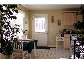 33 B Merrimack Street Amherst, NH 03031 - Photo 3 of 9