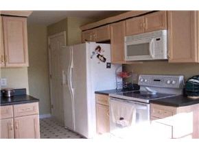 33 B Merrimack Street Amherst, NH 03031 - Photo 5 of 9
