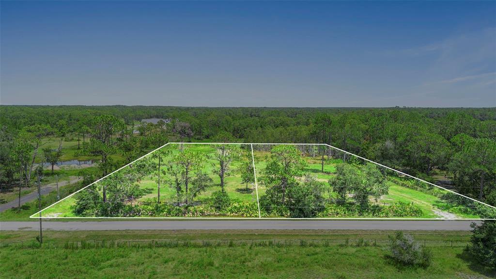 4365 Lake Gentry Road St. Cloud, FL 34772 - Photo 7 of 10 a view of a balcony