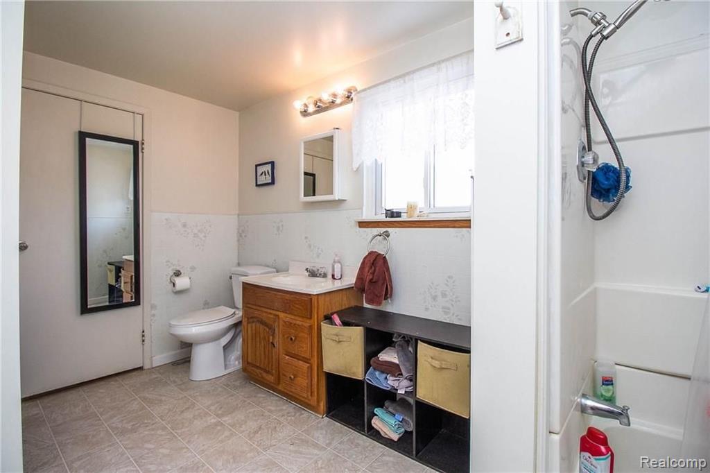 30001 Hickey Road New Baltimore, MI 48051 - Photo 23 of 29