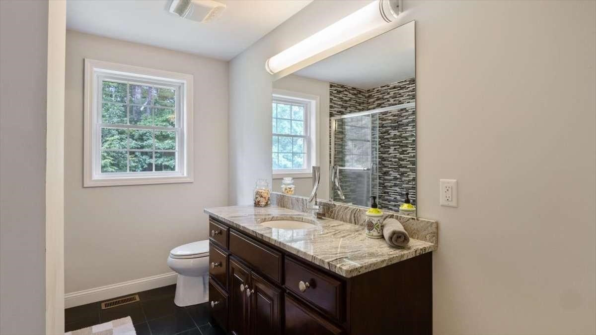 16 Horseshoe Road Windham, NH 03087 - Photo 21 of 54