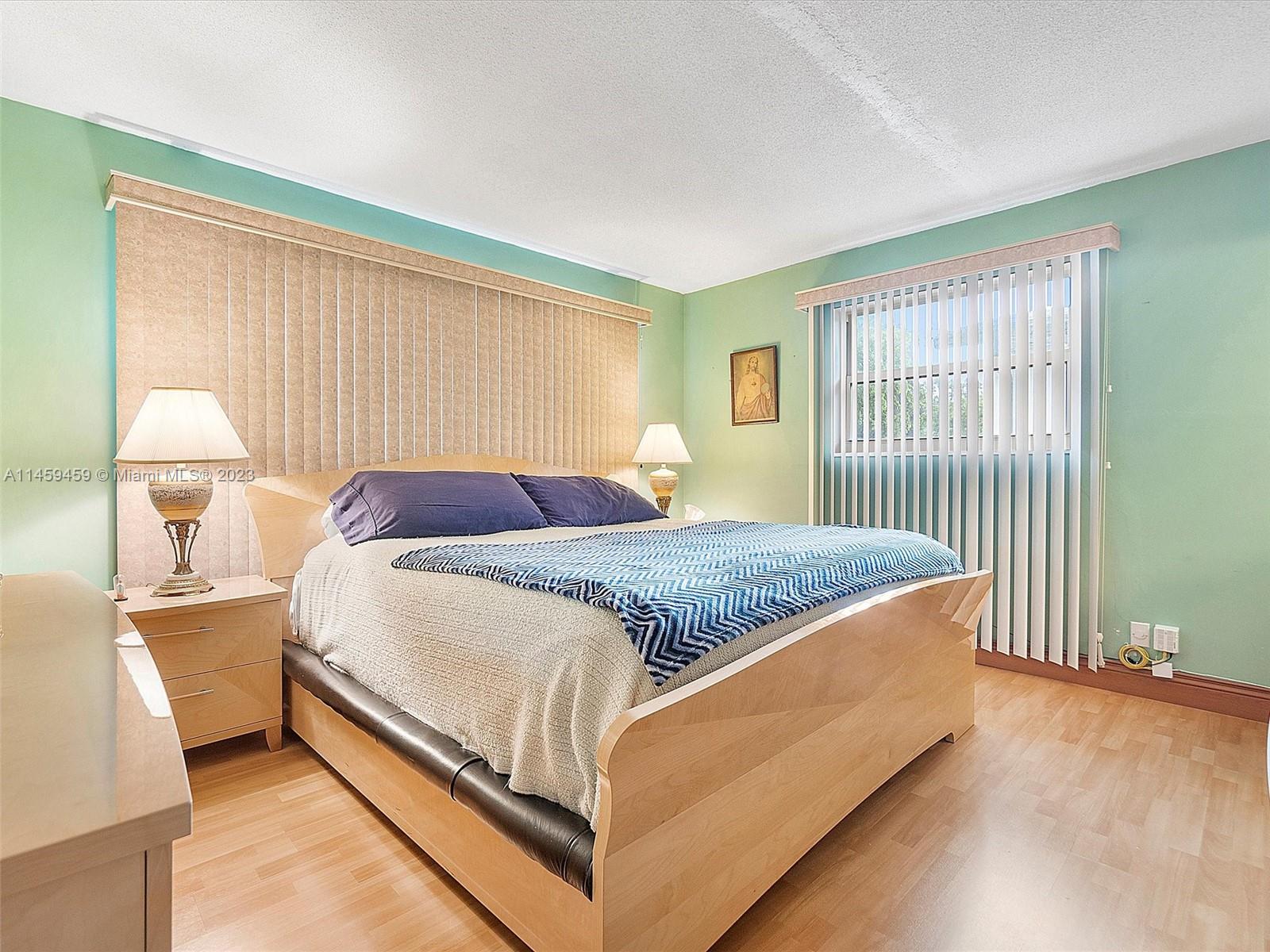 4104 Garfield Street Hollywood, FL 33021 - Photo 16 of 32