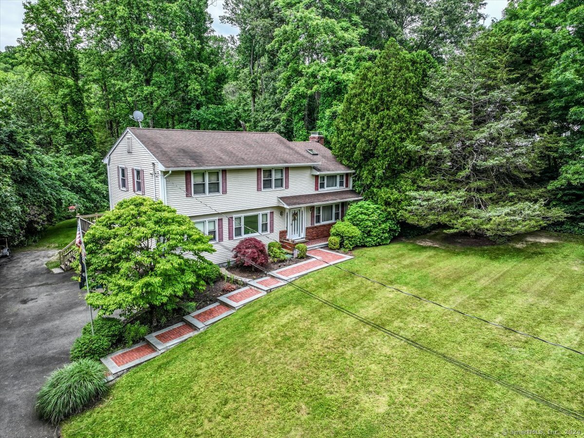 5 Lower Lake Road Danbury, CT 06811 - Photo 1 of 1 Gallery Image 1