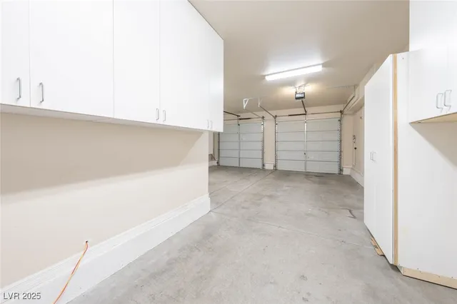 $3,000 | 852 South Paseo Rocoso Place, Las Vegas, NV 89138