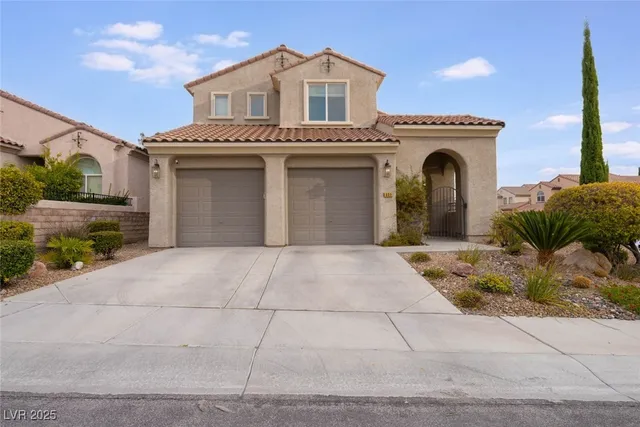 $3,000 | 852 South Paseo Rocoso Place, Las Vegas, NV 89138