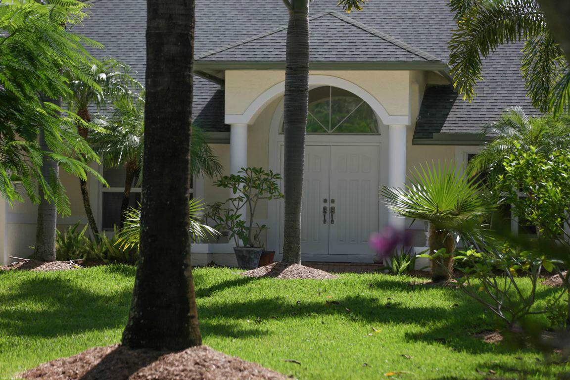 5310 Homeland Road Lake Worth, FL 33449 - Photo 3 of 37 0009