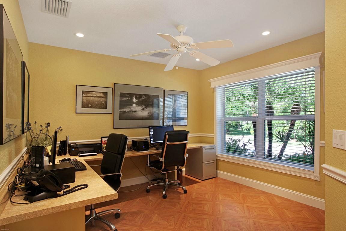 5310 Homeland Road Lake Worth, FL 33449 - Photo 10 of 37 0016