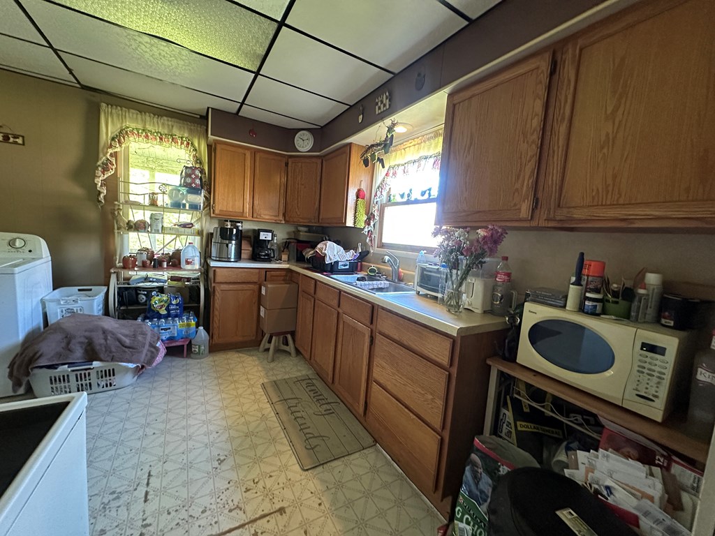 184 Main Street Tidioute, PA 16351 - Photo 14 of 33 Kitchenette