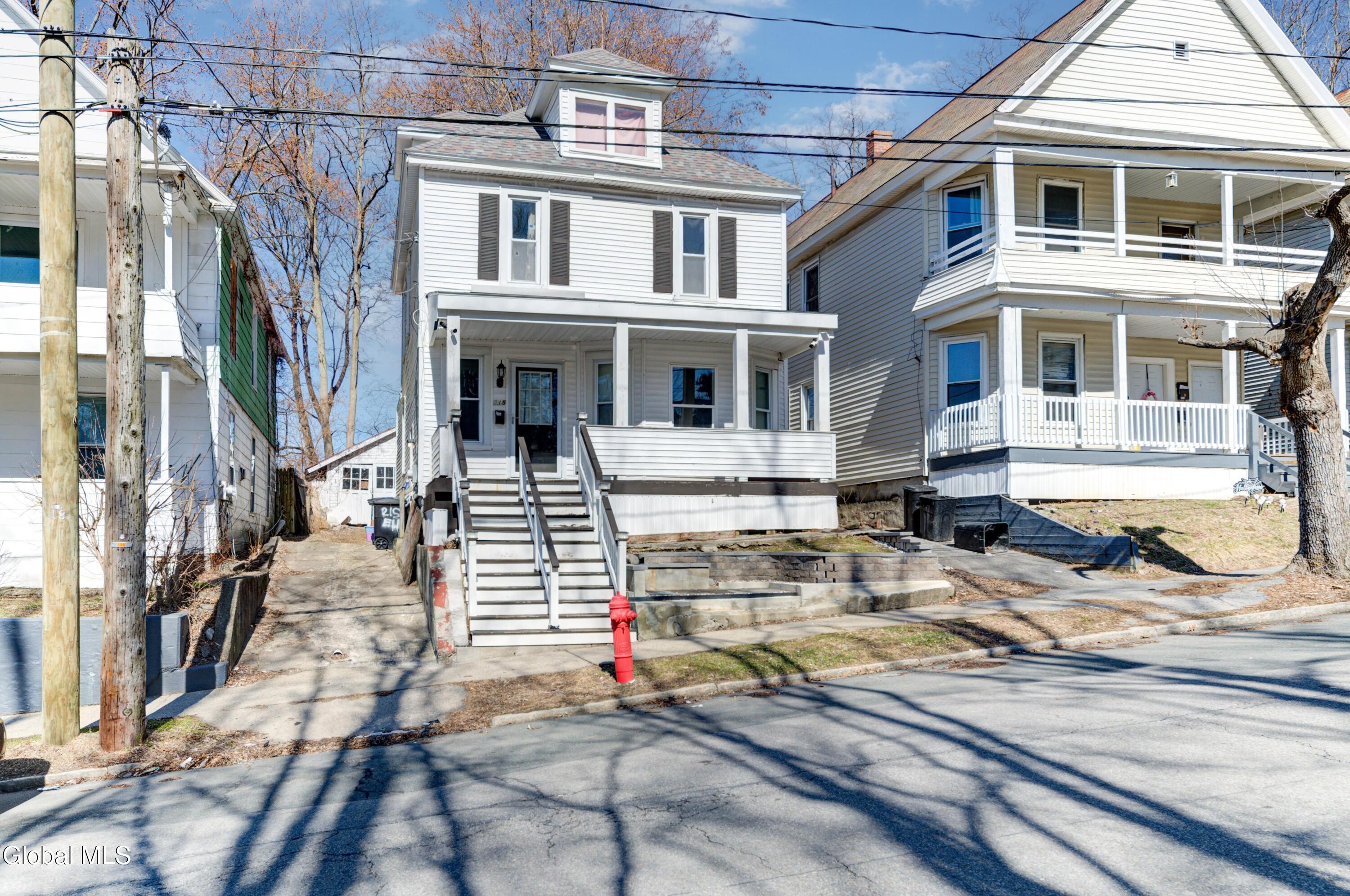215 Elm Street Schenectady, NY 12304 - Photo 2 of 34 251 Elm St-33