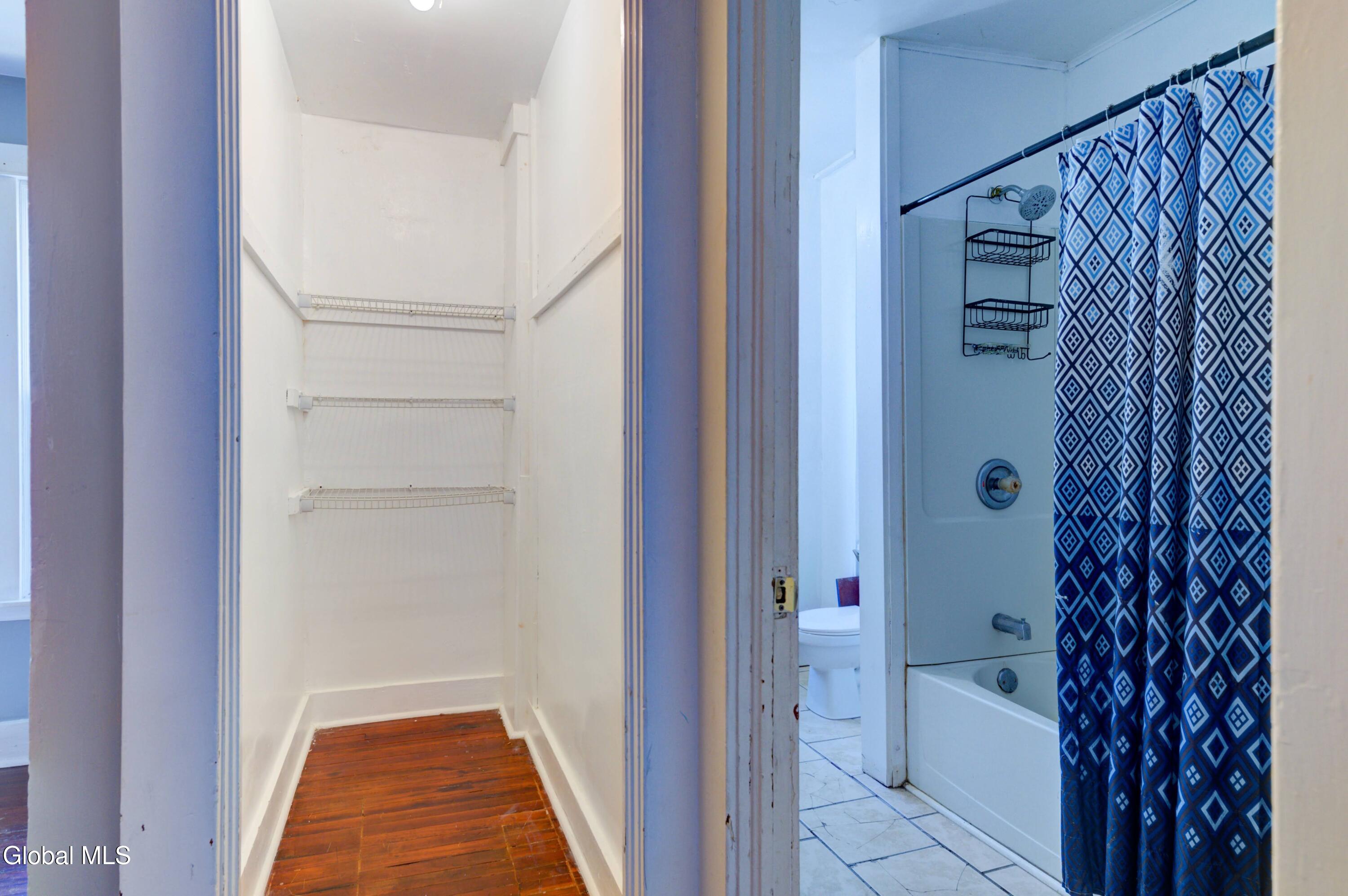 215 Elm Street Schenectady, NY 12304 - Photo 29 of 34 251 Elm St-24