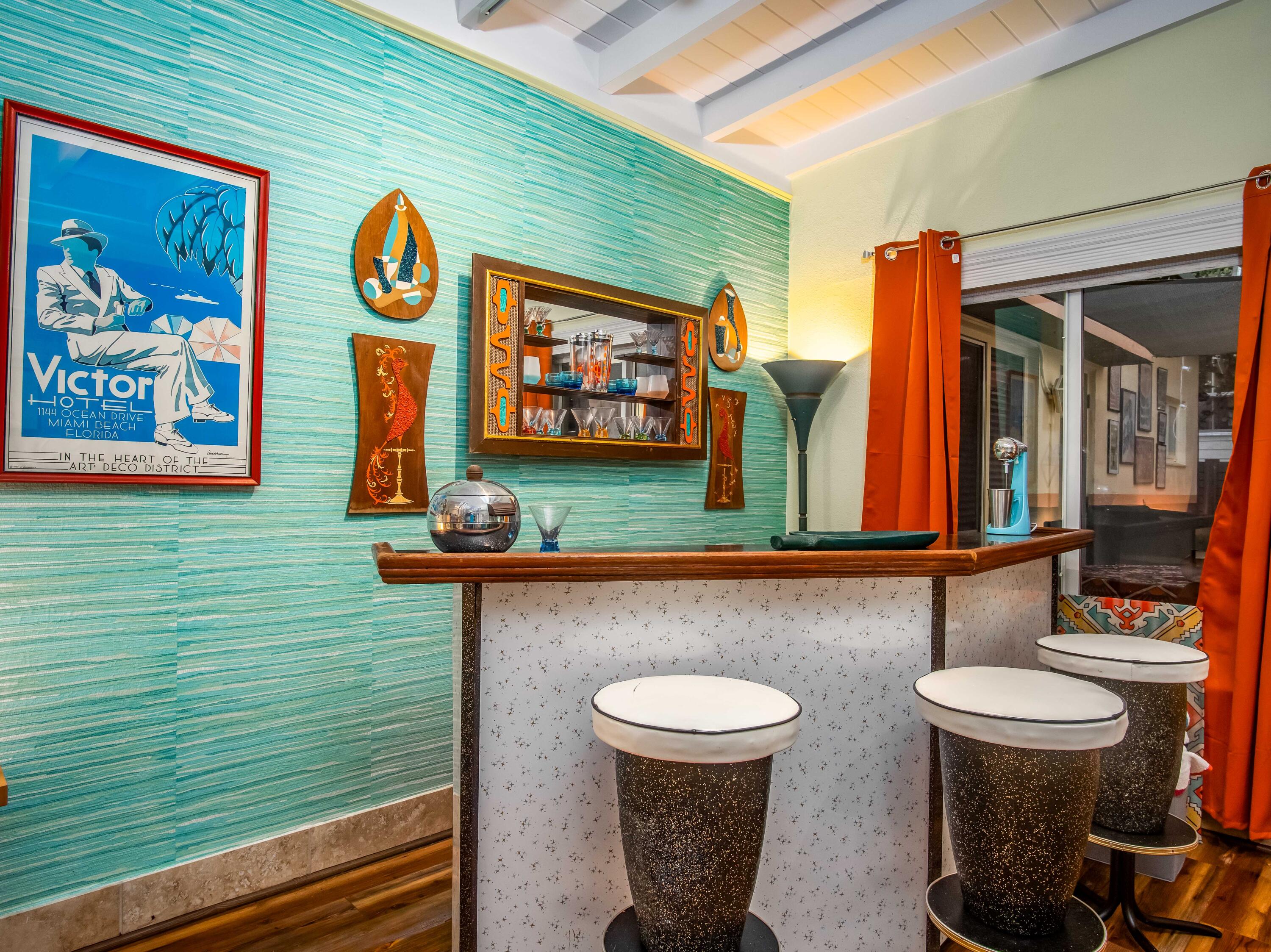 1519 Florida Street Key West, FL 33040 - Photo 52 of 86 Bar area