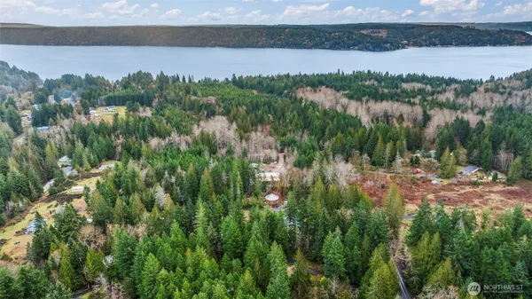 $375,000 | 61 North Cresthill Way, Hoodsport, WA 98548