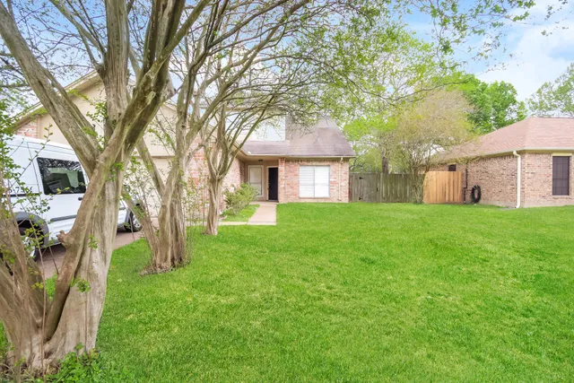 $1,740 | 10622 Lofty Pines Drive, Houston, TX 77065