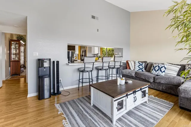 $784,999 | 10065 Canyonview Court, Spring Valley, CA 91977