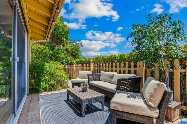 $784,999 | 10065 Canyonview Court, Spring Valley, CA 91977