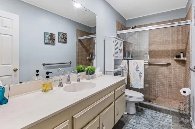 $784,999 | 10065 Canyonview Court, Spring Valley, CA 91977