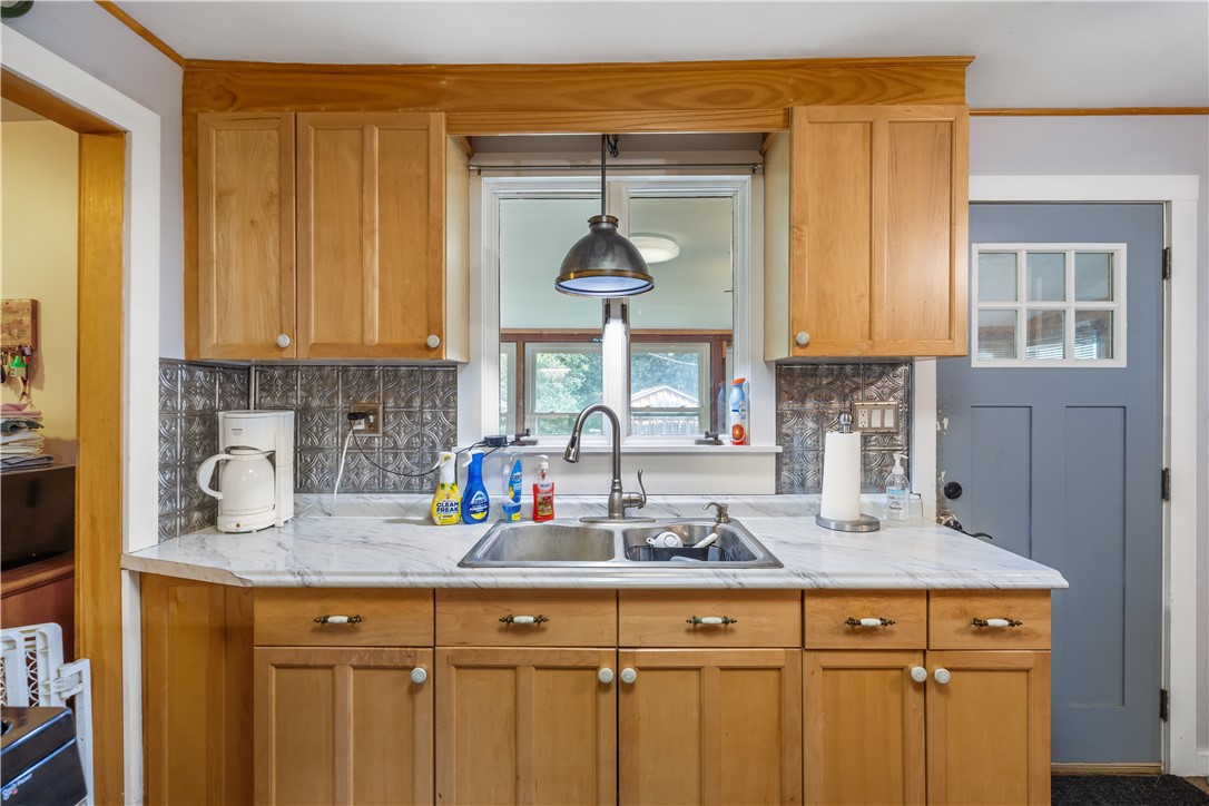 8071 Hunt Hollow Road Naples, NY 14512 - Photo 5 of 50