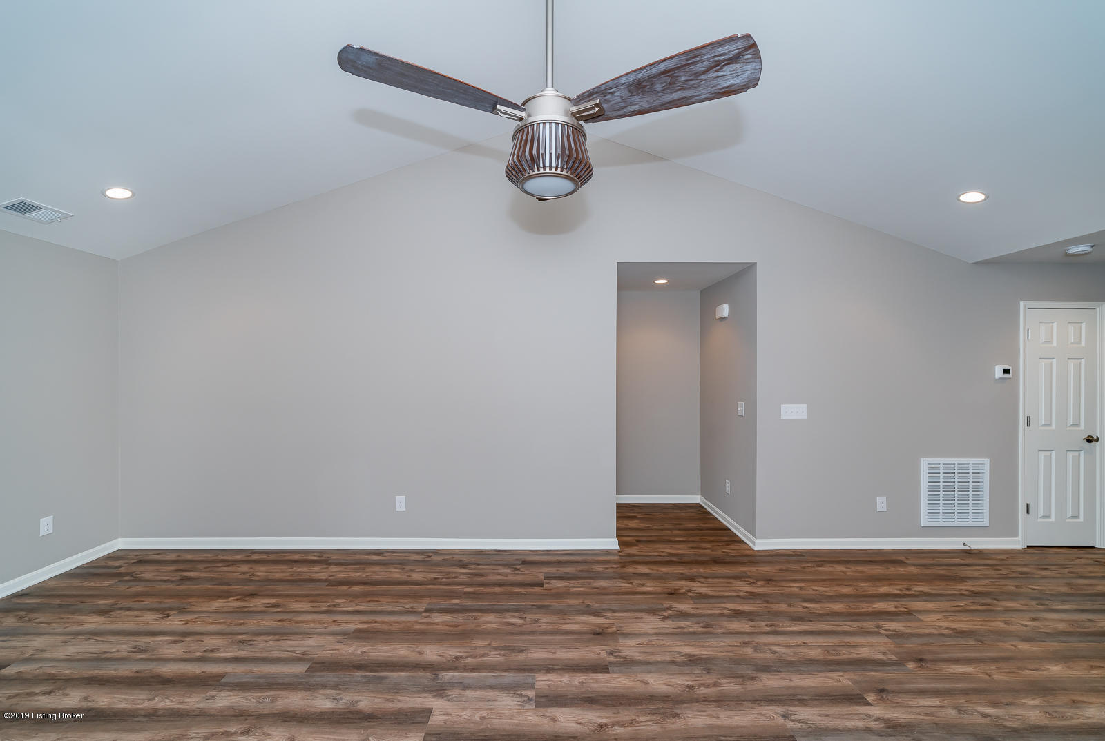 6538 Renate Road Louisville, KY 40291 - Photo 5 of 39 6538 Renate Rd L-21