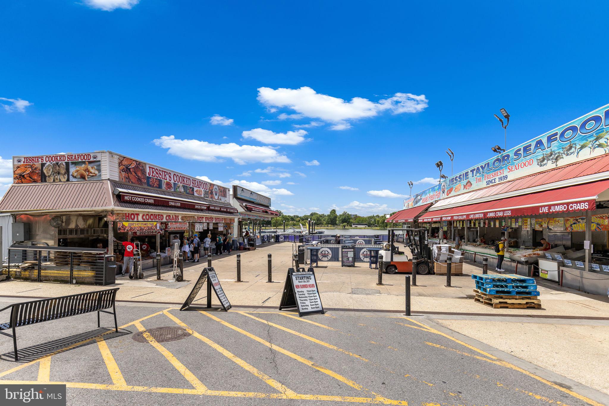1101 3rd Street Southwest, Unit 312 Washington, DC 20024 - Photo 42 of 48 Minutes to the Fish Market at The Wharf