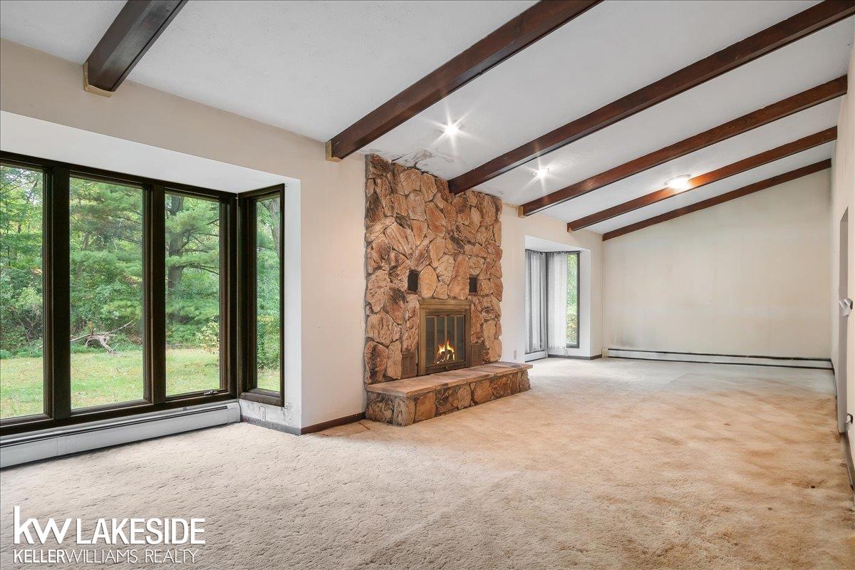 9047 Farmington Road Livonia, MI 48150 - Photo 6 of 54 50157253-64c43b0f-79a1-41c3-971c-6109dbdb781b.JPG