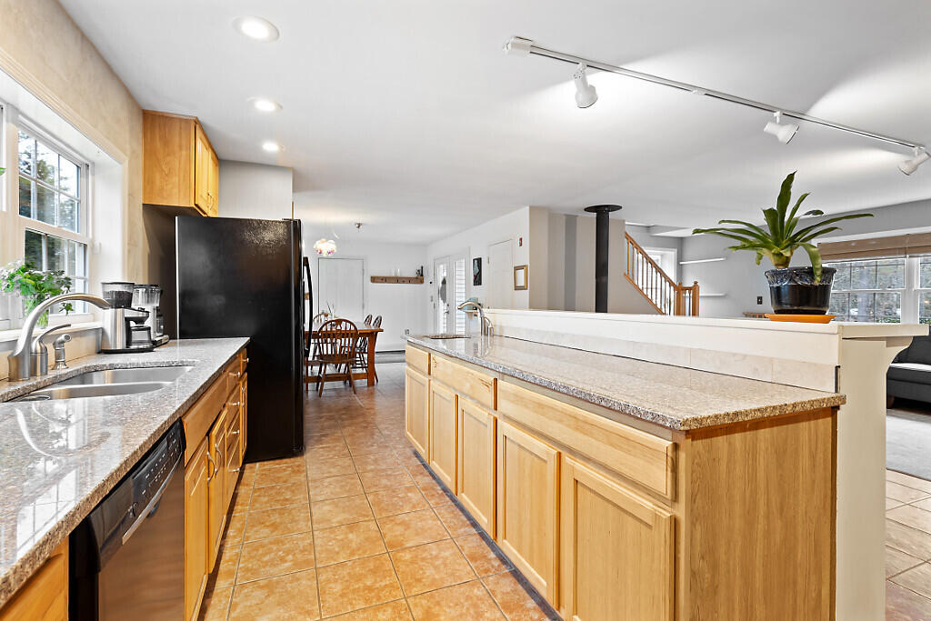 382 Bailey Road Alna, ME 04535 - Photo 12 of 45 Kitchen