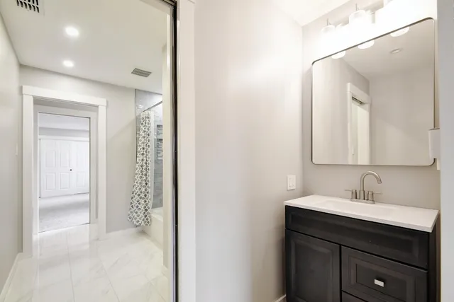 $2,250 | 14926 Eminence, San Antonio, TX 78248