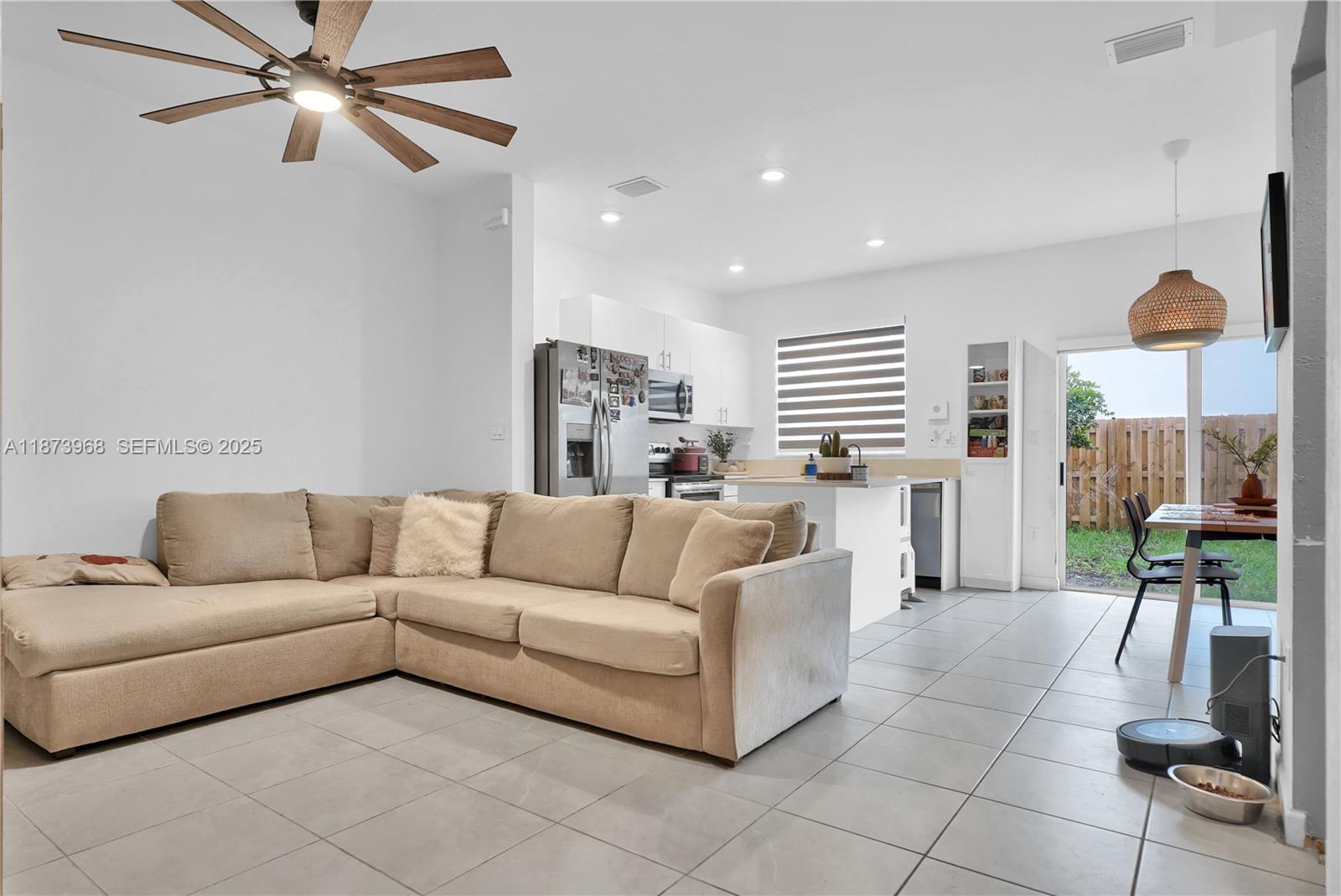 16312 Southwest 291st Street Homestead, FL 33033 - Photo 5 of 23