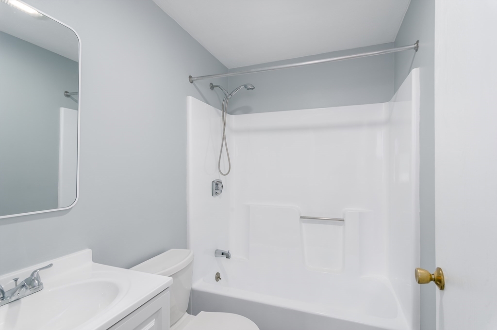 33 Huron Street, Unit 10 Fitchburg, MA 01420 - Photo 11 of 12 Gallery Image 11