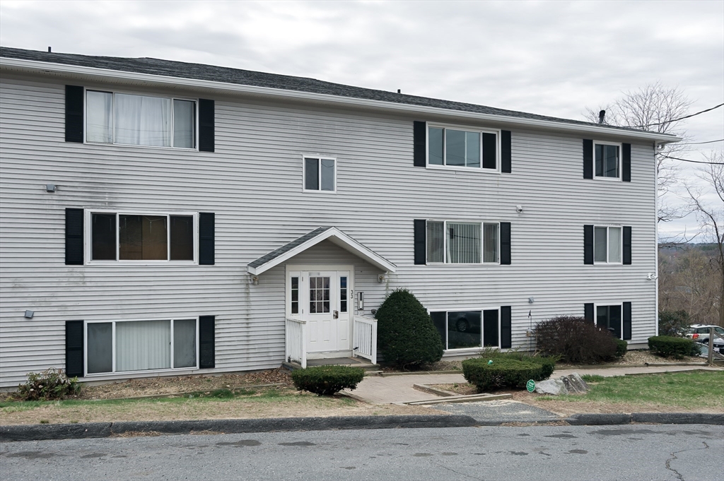 33 Huron Street, Unit 10 Fitchburg, MA 01420 - Photo 2 of 12 Gallery Image 2