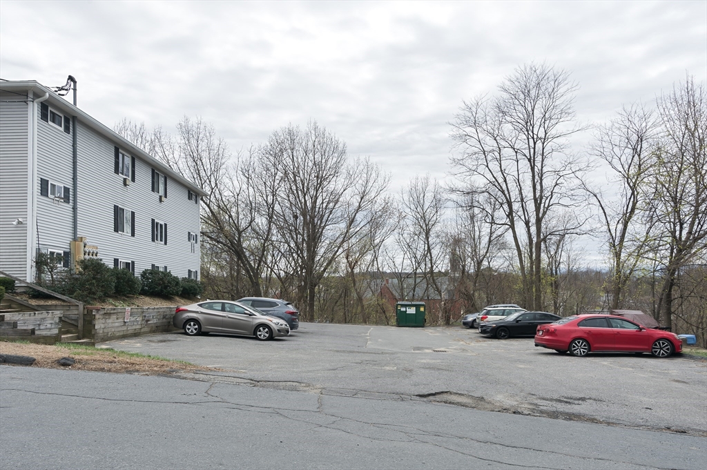 33 Huron Street, Unit 10 Fitchburg, MA 01420 - Photo 3 of 12 Gallery Image 3