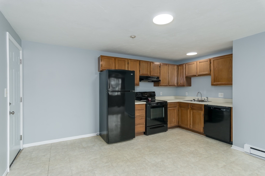 33 Huron Street, Unit 10 Fitchburg, MA 01420 - Photo 5 of 12 Gallery Image 5