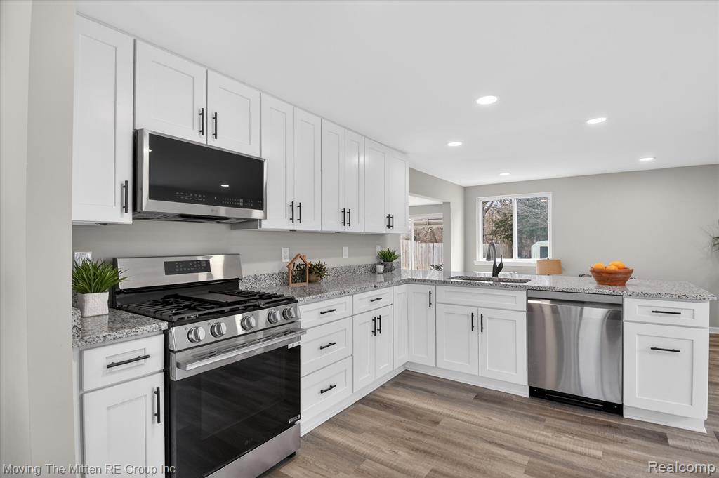 38061 Walnut Street Romulus, MI 48174 - Photo 10 of 68