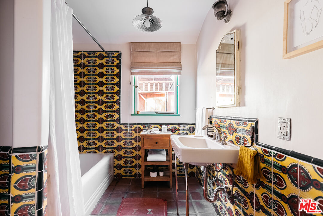 4342 Bakman Avenue Studio City, CA 91602 - Photo 16 of 31 a dining room with furniture and window