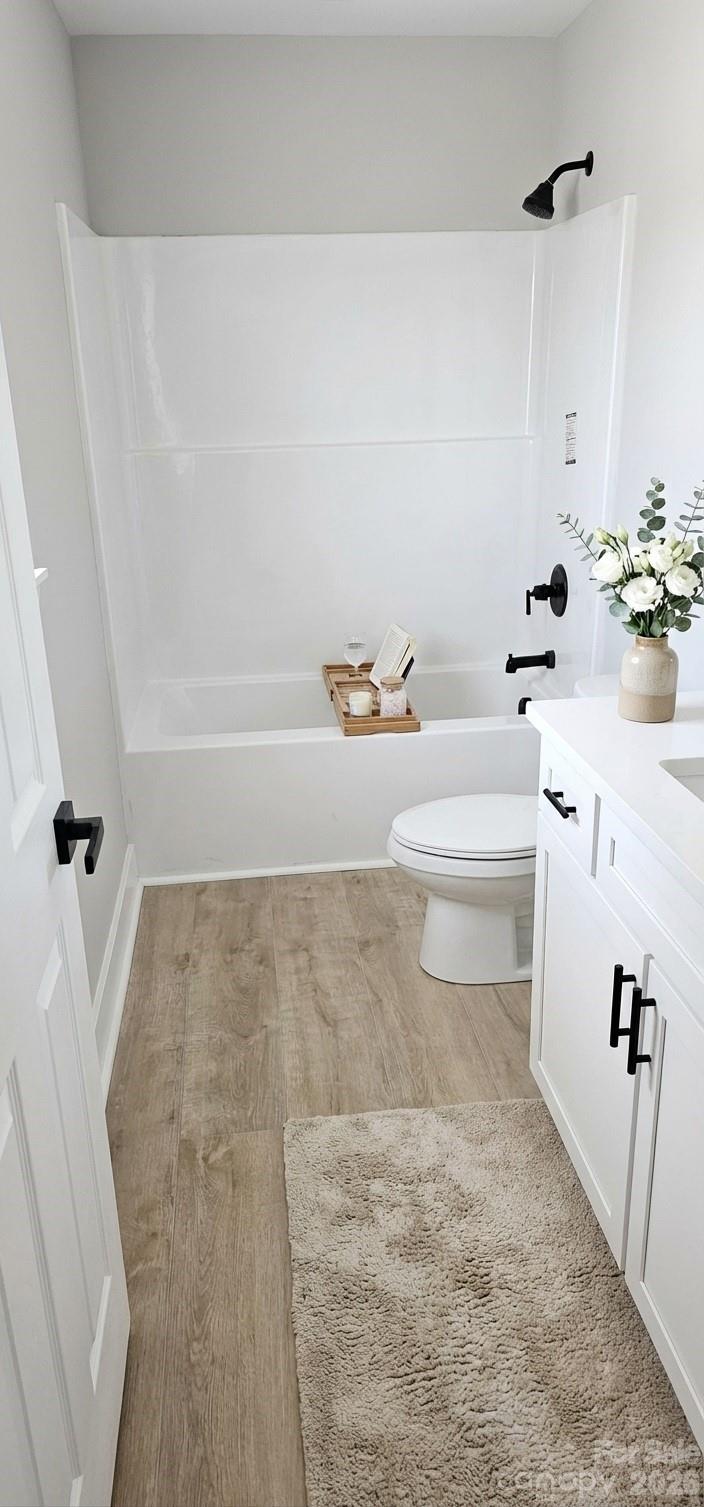 294 Zion Church Road Clover, SC 29710 - Photo 13 of 20 a bathroom with a toilet and a tub