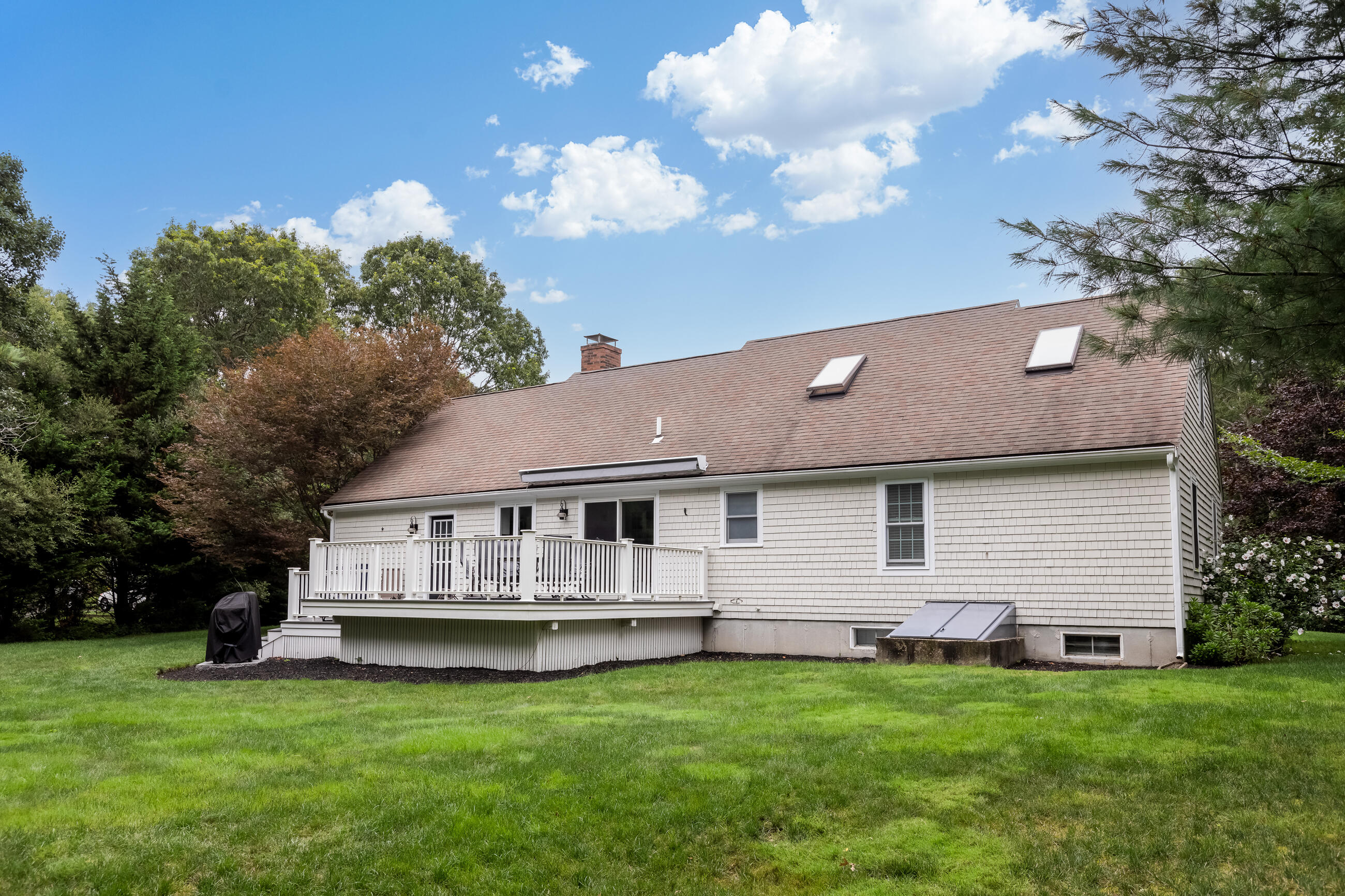11 Sarah Lawrence Road Sandwich, MA 02563 - Photo 29 of 34 04