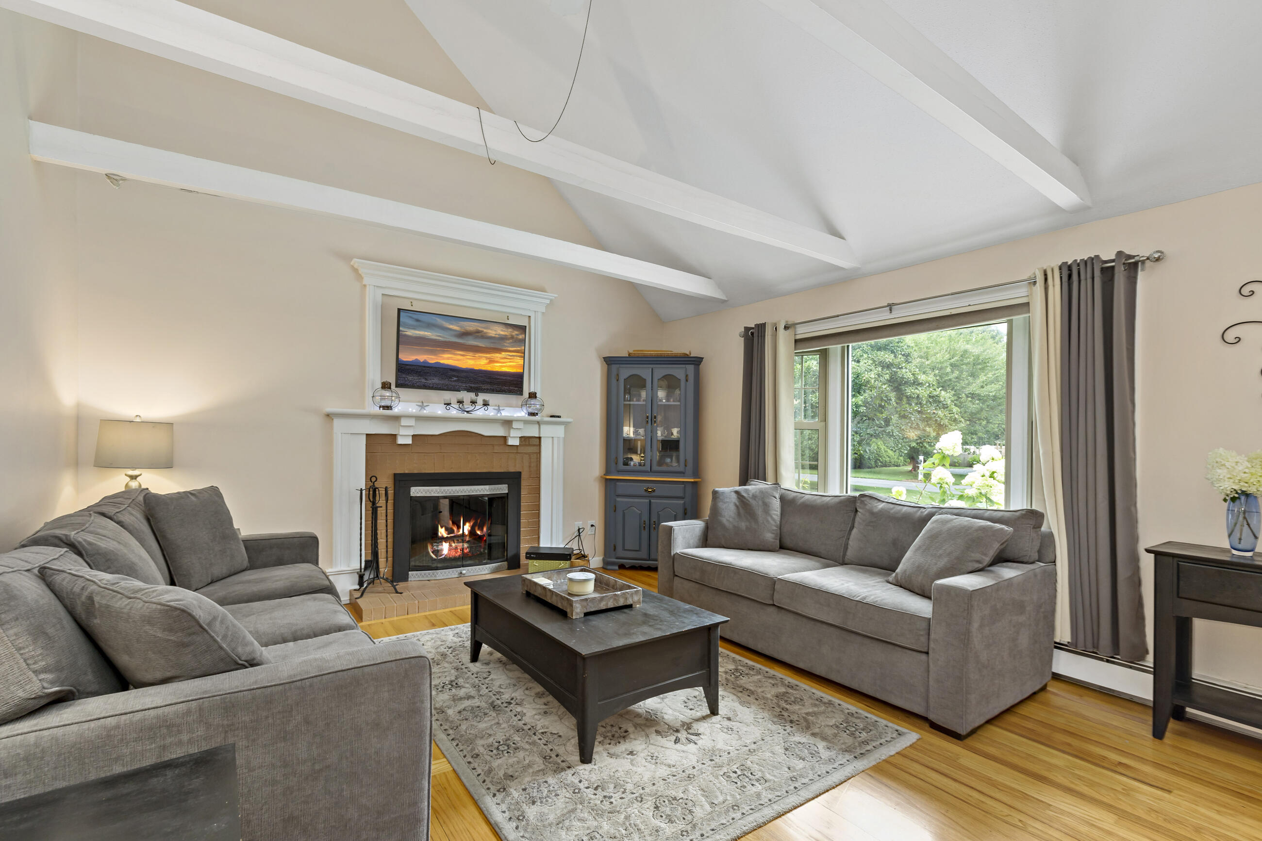 11 Sarah Lawrence Road Sandwich, MA 02563 - Photo 5 of 34 19