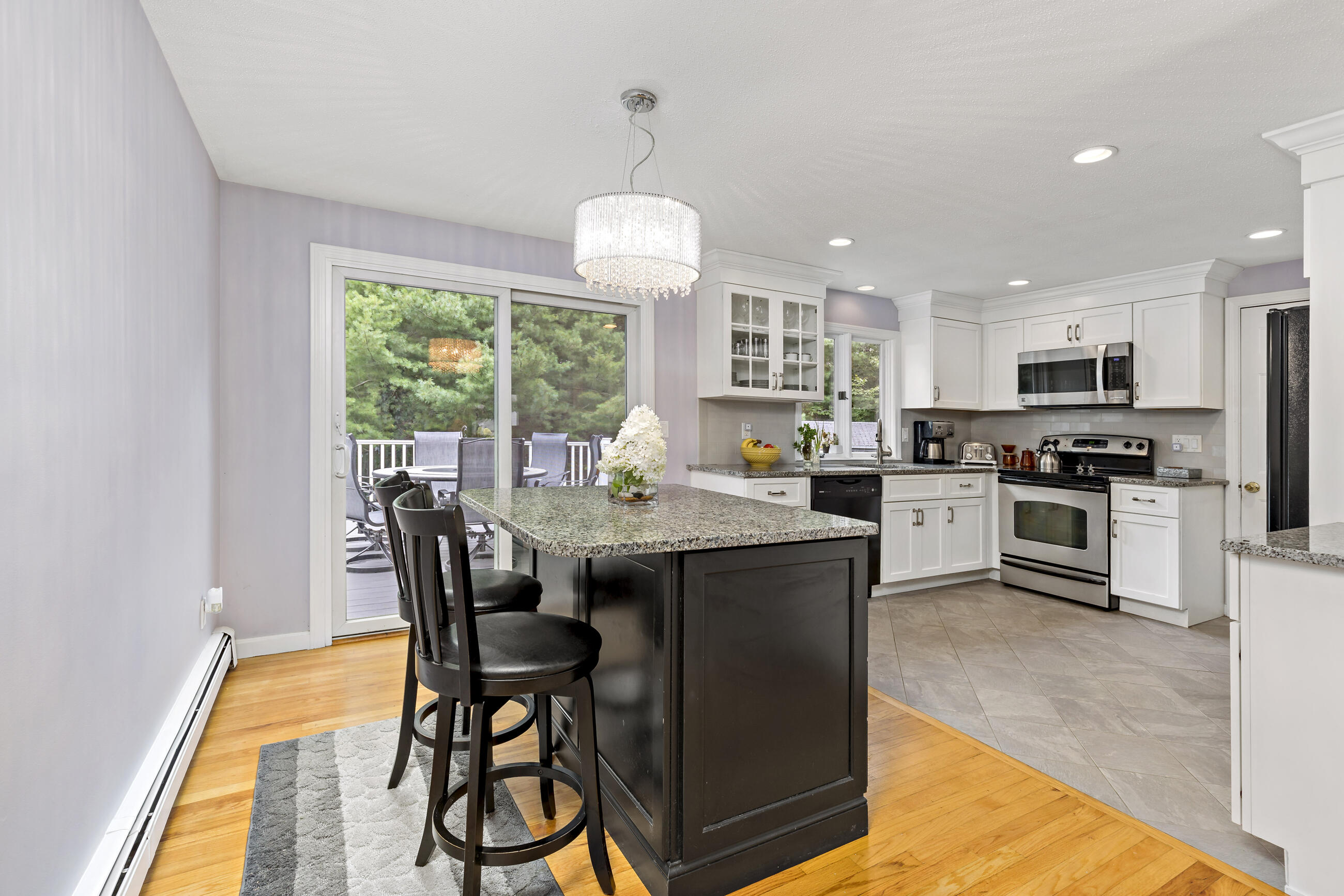 11 Sarah Lawrence Road Sandwich, MA 02563 - Photo 7 of 34 25