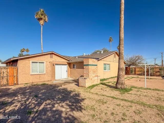 $3,500 | 6301 West Earll Drive, Phoenix, AZ 85033
